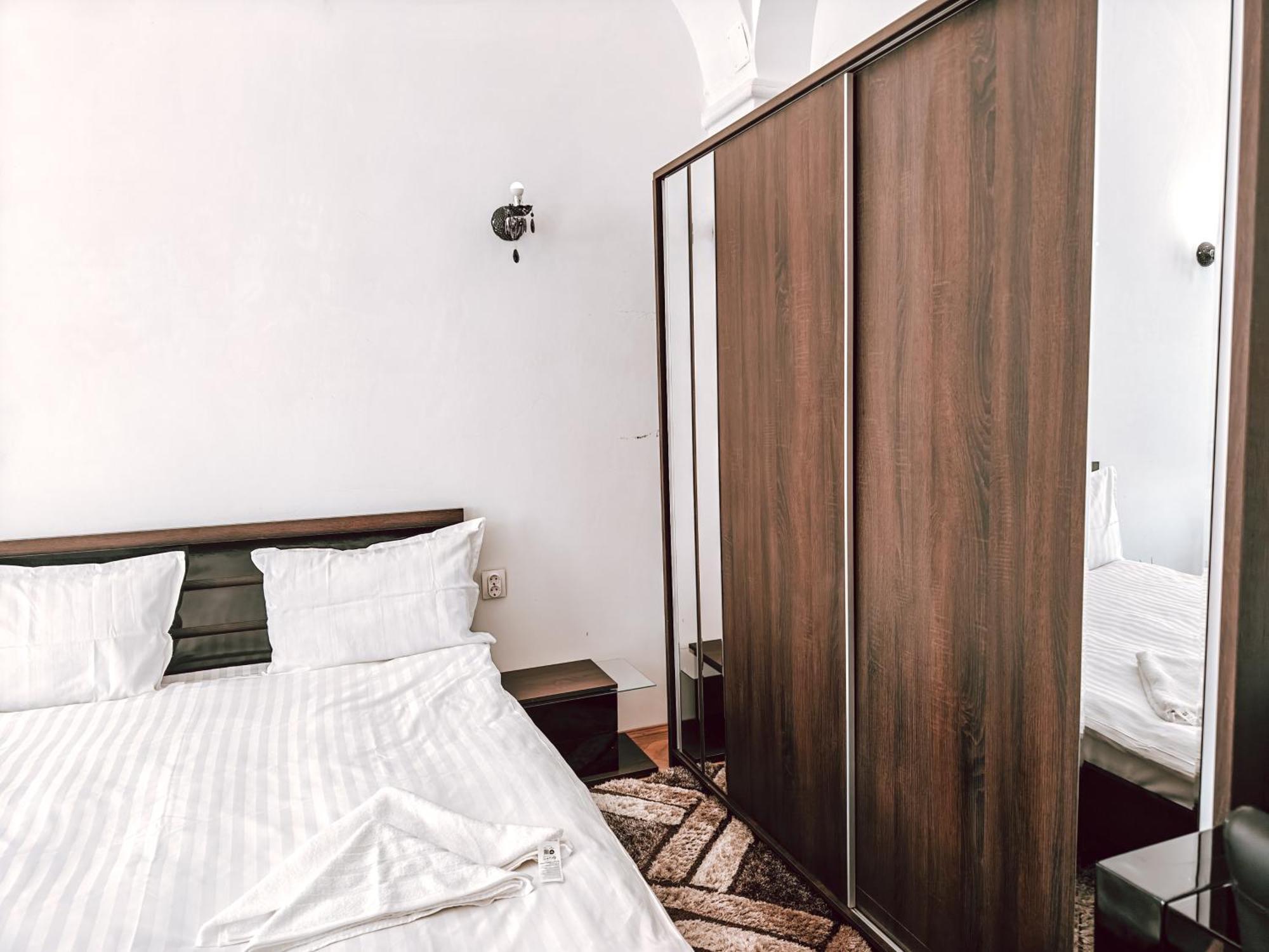 Studio Berindei Cluj-Napoca Luaran gambar