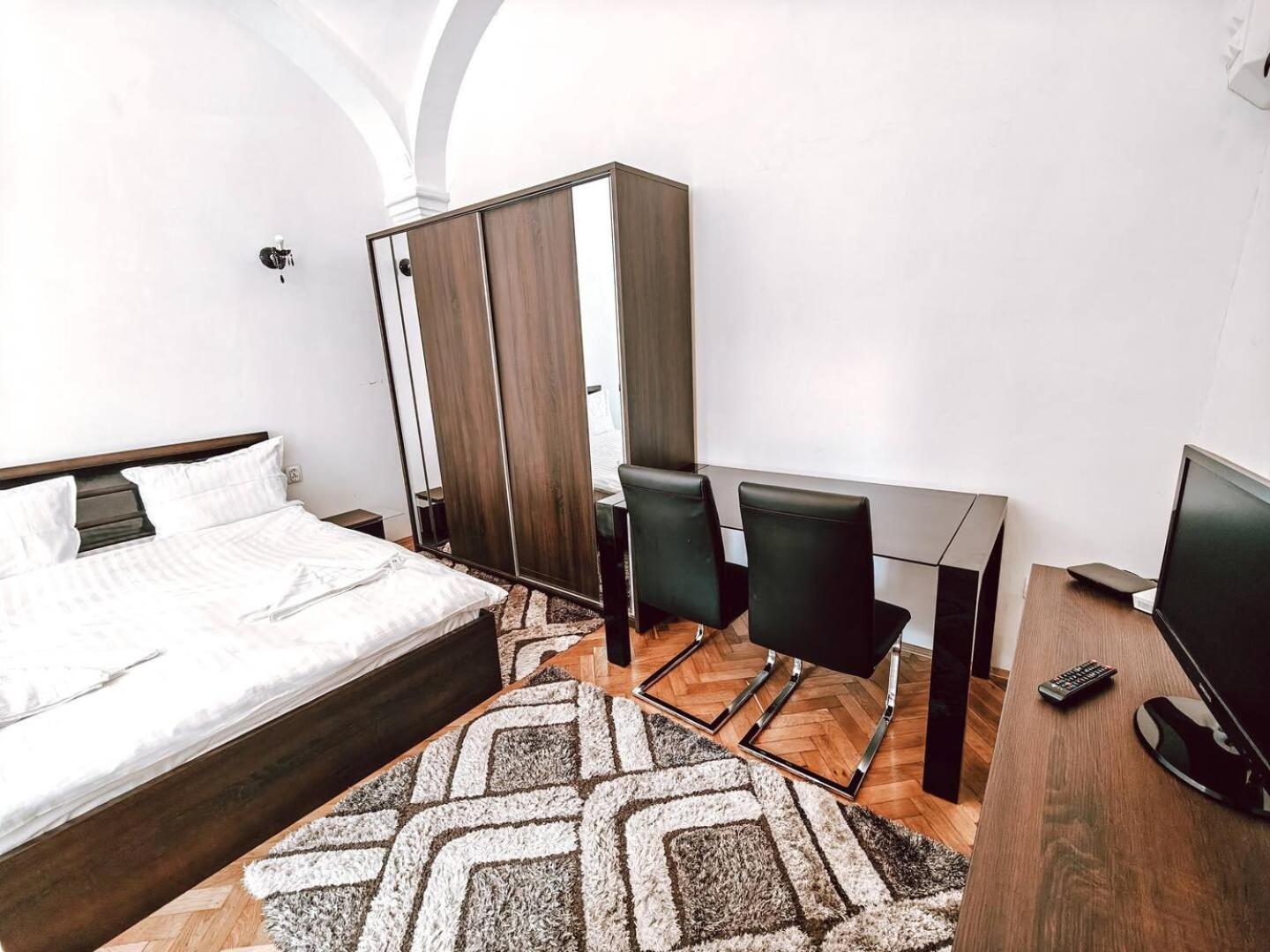 Studio Berindei Cluj-Napoca Luaran gambar