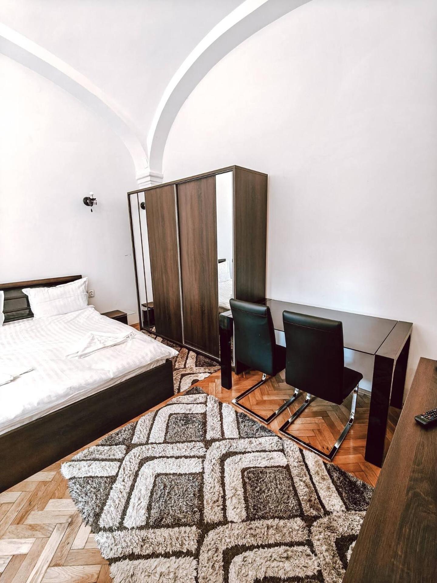 Studio Berindei Cluj-Napoca Luaran gambar